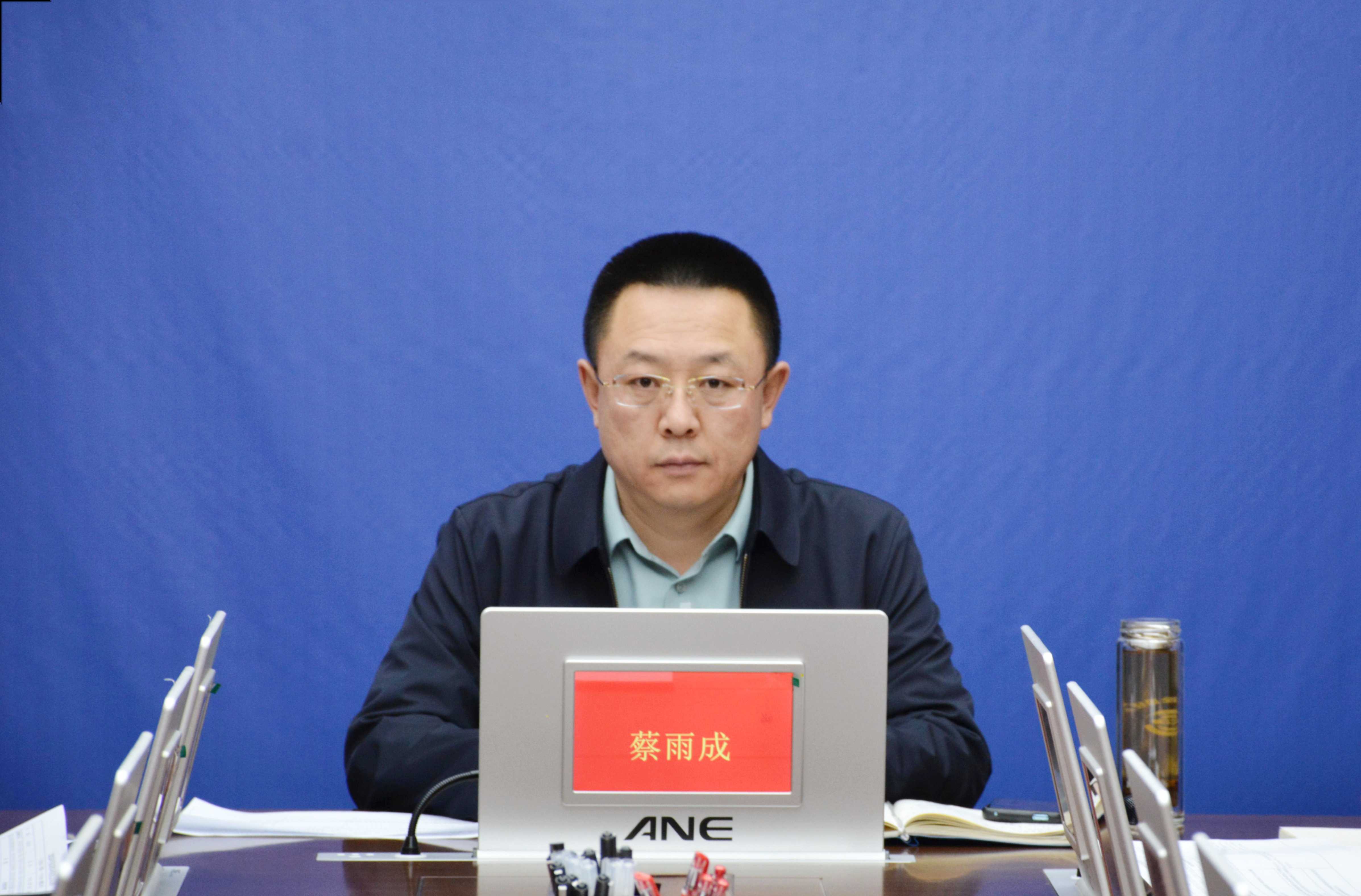 市统计局召开党组会议传达学习习近平总书记近期重要讲话精神